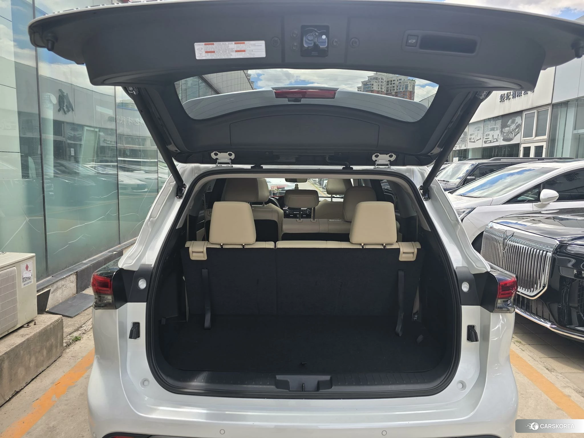 Toyota Highlander 2021 Белый из Китая, фото 3