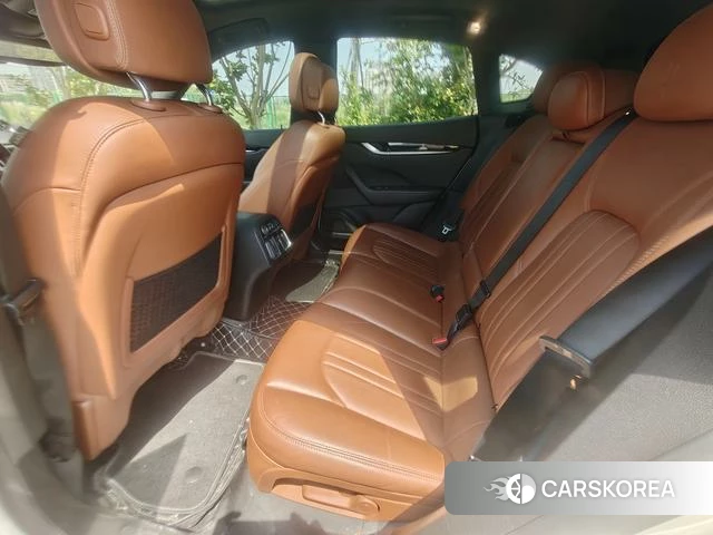 Maserati Levante 2018 Желтый из Китая, фото 3