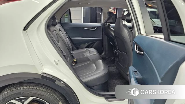 Kia Di Ol Nu Niro 2022 Белый из Кореи, фото 3