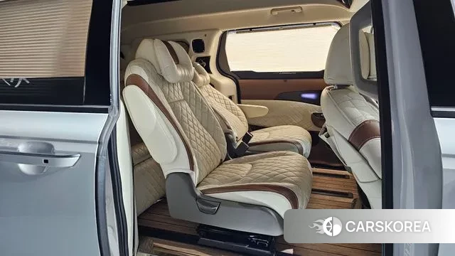 Kia Carnival 4th generation 2023 Белый из Кореи, фото 3