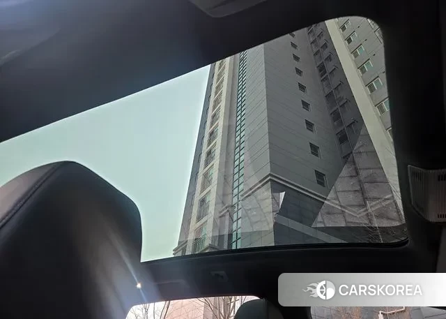 Volkswagen ID.4 2023 Серебряный из Кореи, фото 3