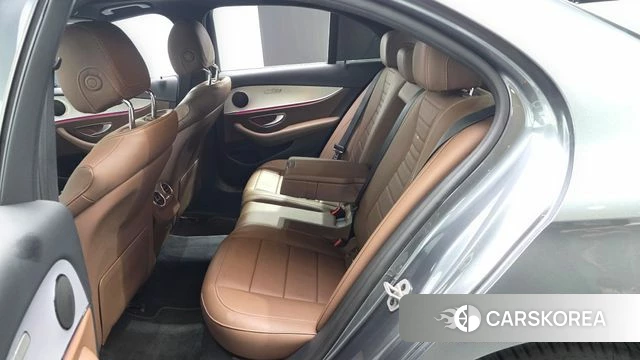 Mercedes-Benz E-Class W213 2021 Серый из Кореи, фото 3