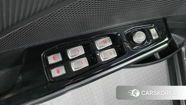 Ssangyong Tivoli Armor 2019 Серый из Кореи, фото 3