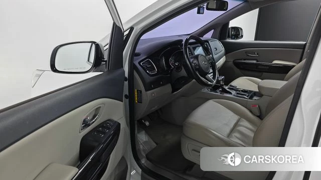 Kia The New Carnival 2019 Белый из Кореи, фото 3