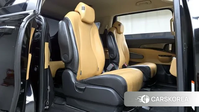 Kia Carnival 4th generation 2023 Черный из Кореи, фото 3