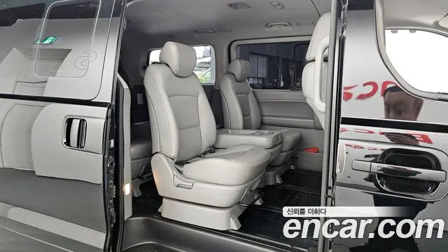 Hyundai The New Grand Starex 2020 Черный из Кореи, фото 3