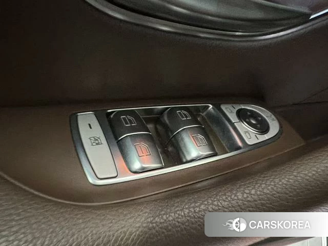 Mercedes-Benz E-class 2021 Черный из Китая, фото 3