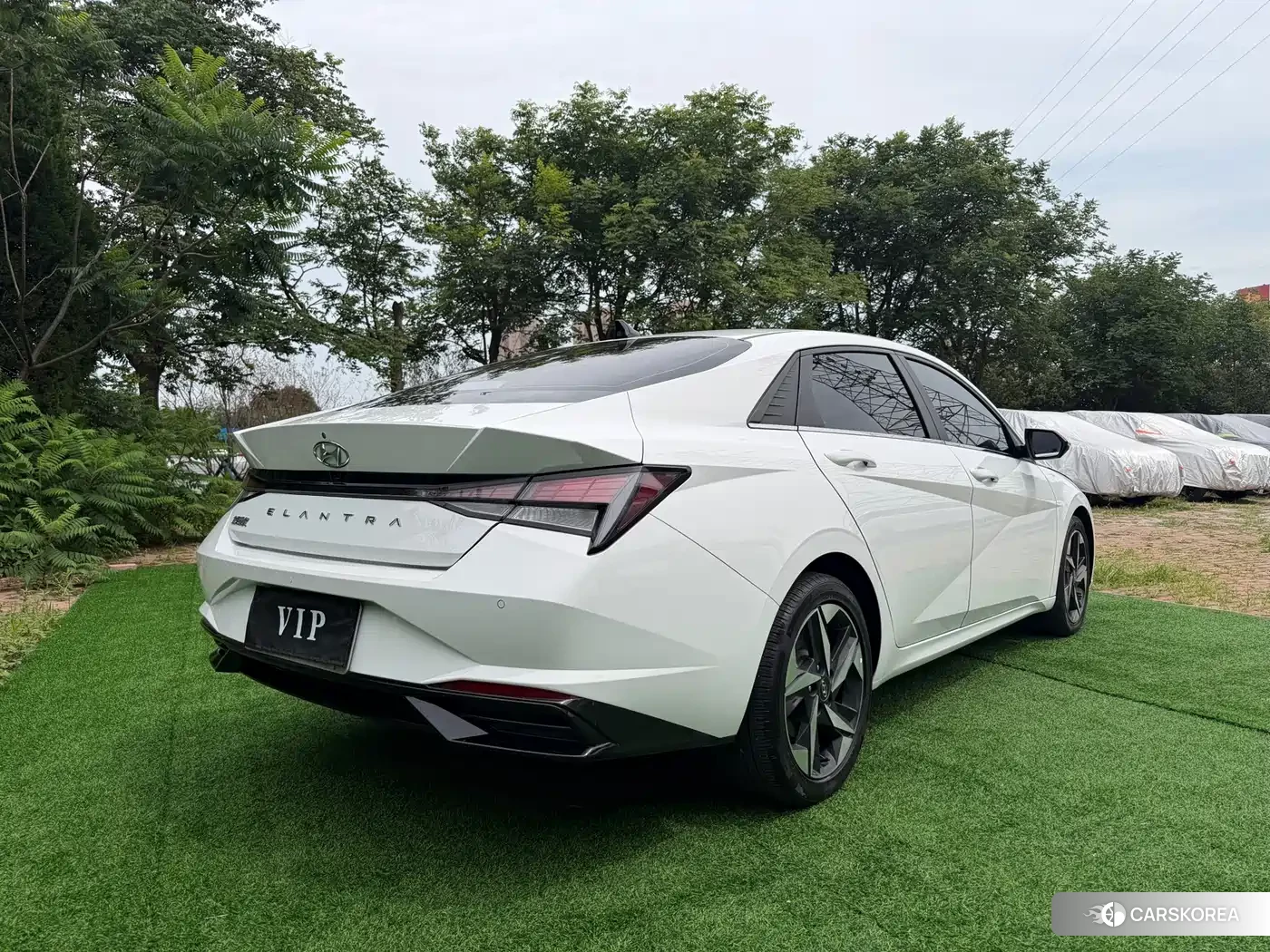 Hyundai Elantra 2023 Белый из Китая, фото 3