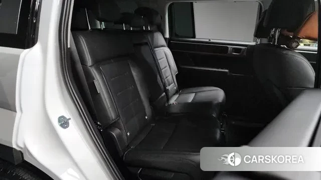 Hyundai Santa Fe (MX5) 2023 Белый из Кореи, фото 3