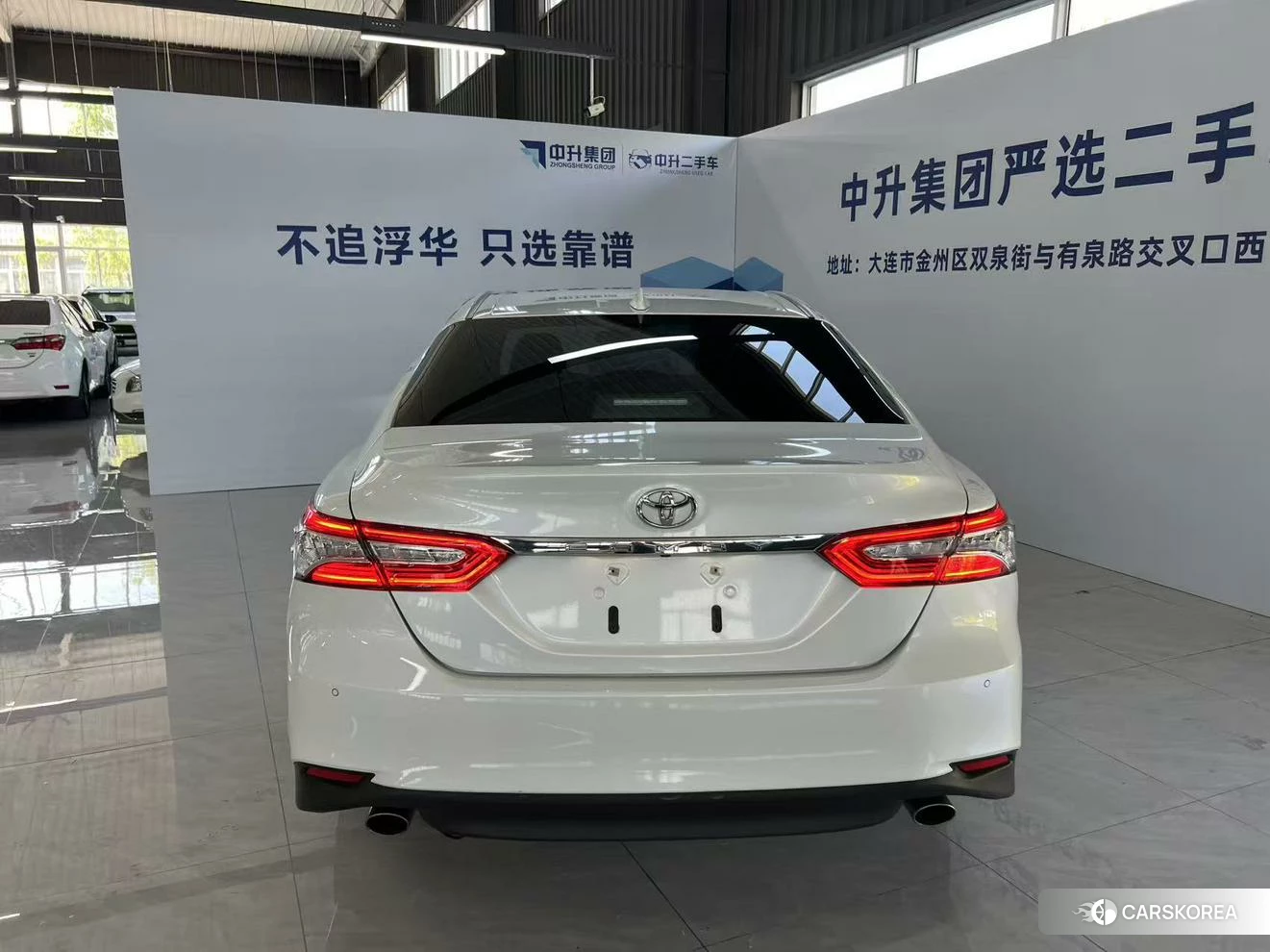 Toyota Camry 2021 Белый из Китая, фото 3