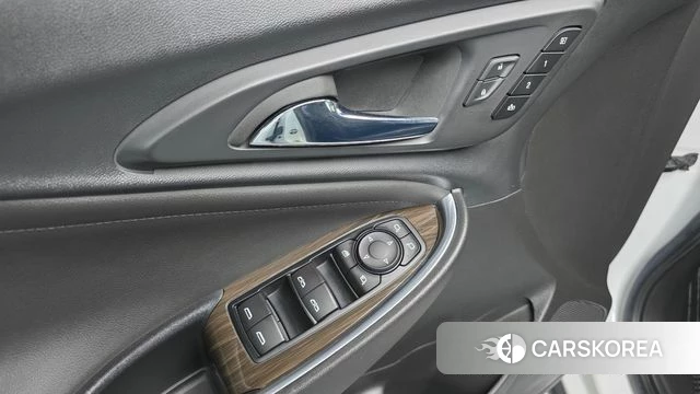 Chevrolet (GM Daewoo) The New Malibu 2022 Белый из Кореи, фото 3