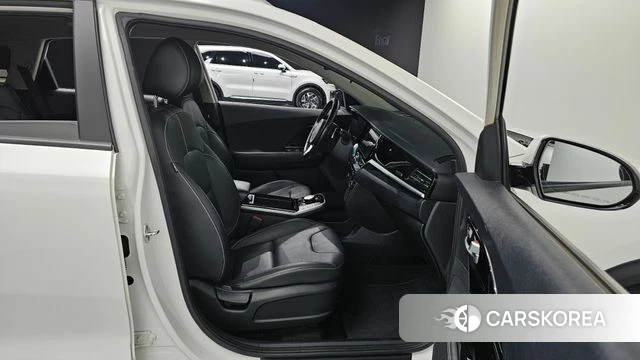 Kia Niro EV 2021 Белый из Кореи, фото 3