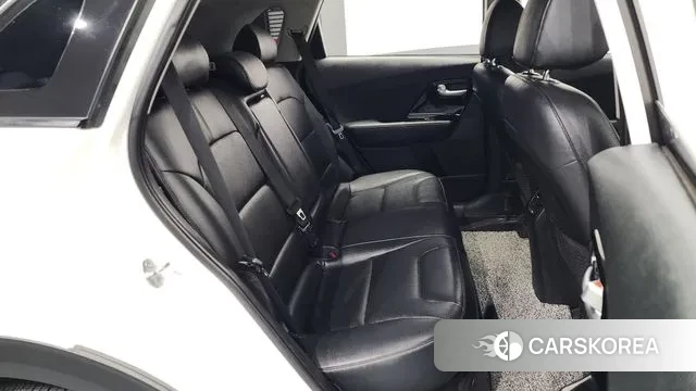 Kia Niro 2018 Белый из Кореи, фото 3