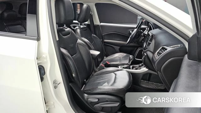 Jeep Compass 2nd Generation 2019 Белый из Кореи, фото 3