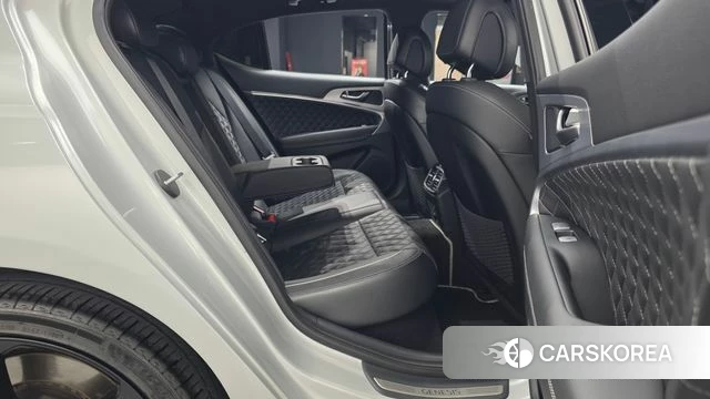 Genesis G70 2018 Серебряный из Кореи, фото 3