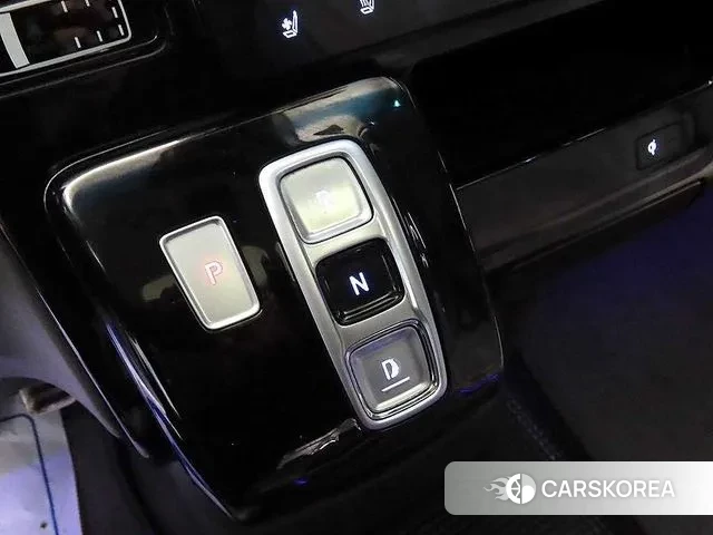 Hyundai Staria 2021 Белый из Кореи, фото 3