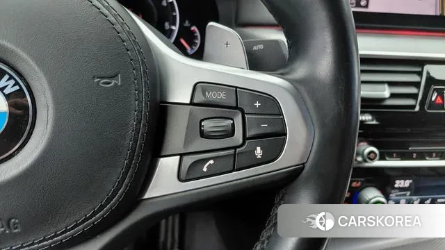 BMW 5 Series (G30) 2019 Белый из Кореи, фото 3