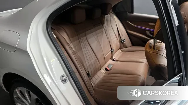 Mercedes-Benz E-Class W213 2018 Белый из Кореи, фото 3