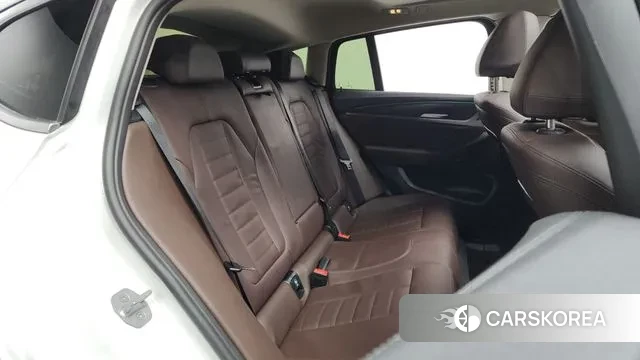 BMW X4 (G02) 2025 Белый из Кореи, фото 3