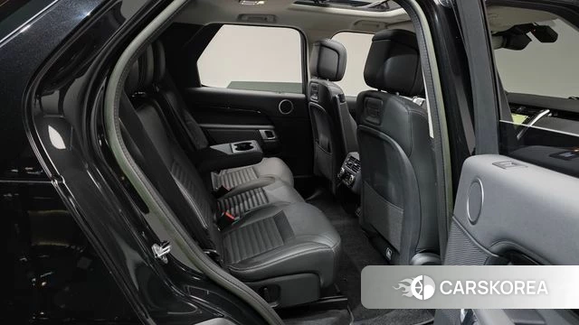 Land Rover Discovery 5 2023 Черный из Кореи, фото 3