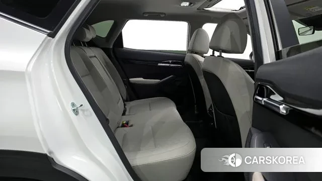 Kia Seltos 2021 Белый из Кореи, фото 3