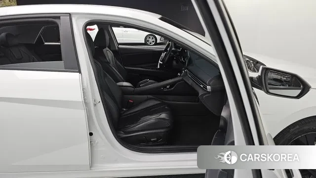 Hyundai Avante (CN7) 2022 Белый из Кореи, фото 3