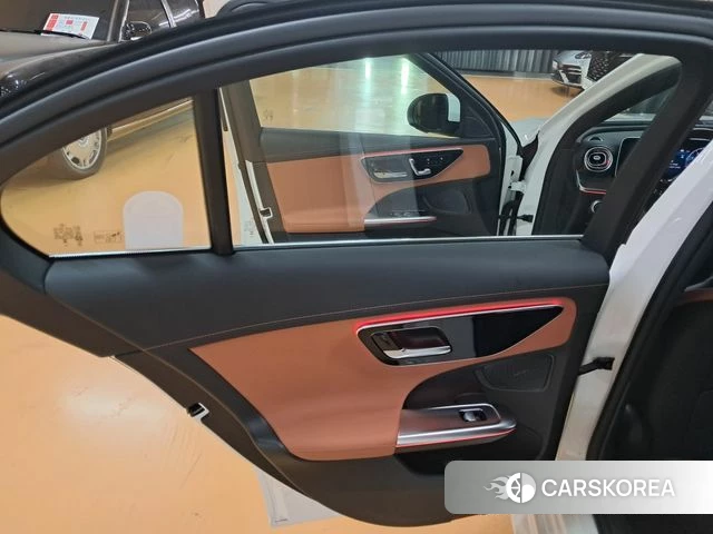 Mercedes-Benz C-Class W206 2025 Белый из Кореи, фото 3