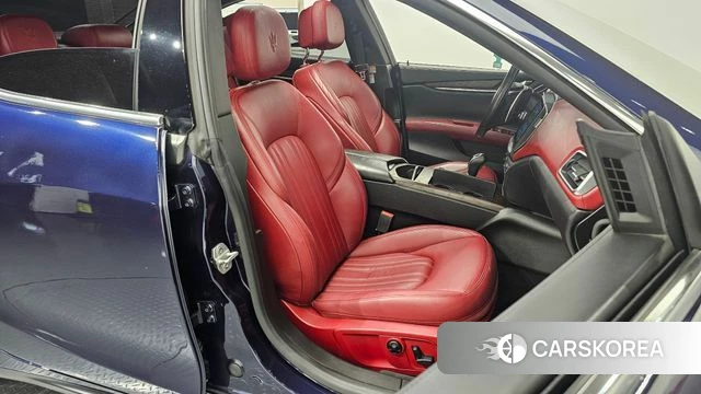 Maserati Ghibli 2018 Синий из Кореи, фото 3