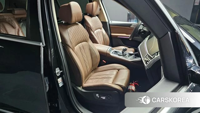 BMW X7 (G07) 2022 Черный из Кореи, фото 3