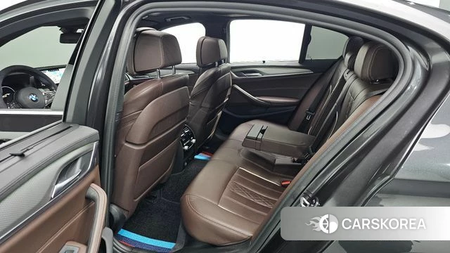 BMW 5 Series (G30) 2019 Серый из Кореи, фото 3