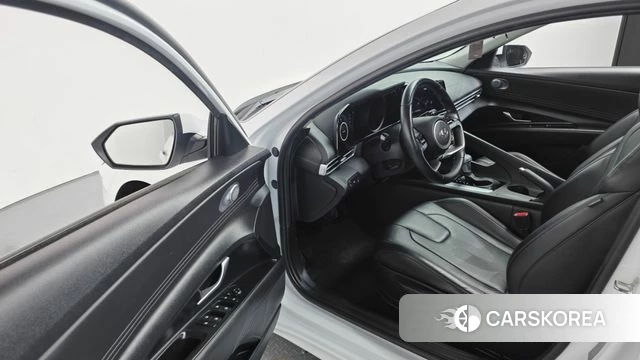 Hyundai Avante (CN7) 2022 Белый из Кореи, фото 3