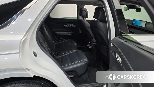 Genesis GV70 2023 Белый из Кореи, фото 3