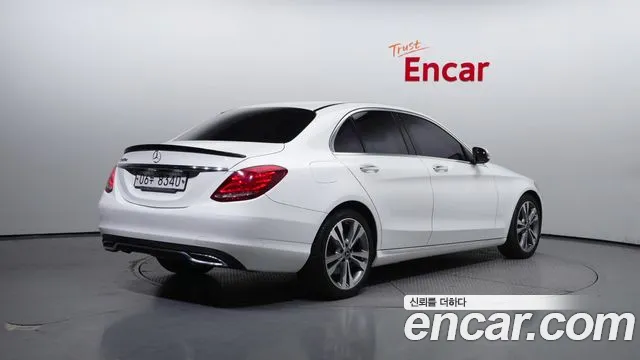 Mercedes-Benz C-Class W205 2018 Белый из Кореи, фото 3