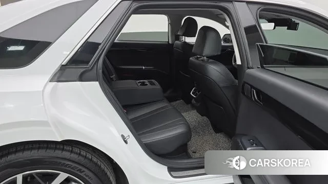 Hyundai Grandeur Hybrid (GN7) 2023 Белый из Кореи, фото 3