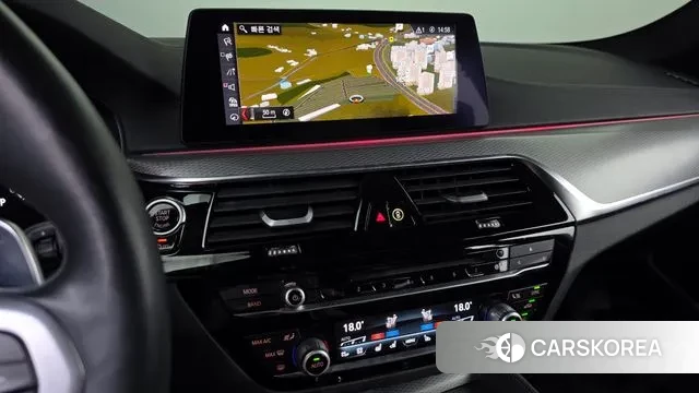 BMW 5 Series (G30) 2019 Белый из Кореи, фото 3