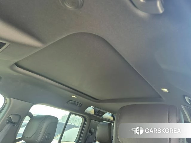 Land Rover Defender (L663) 2024 Светло-зеленый из Кореи, фото 3