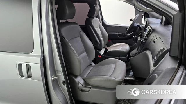 Hyundai The New Grand Starex 2019 Серебряный из Кореи, фото 3