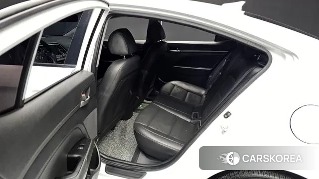 Hyundai Avante AD 2018 Белый из Кореи, фото 3