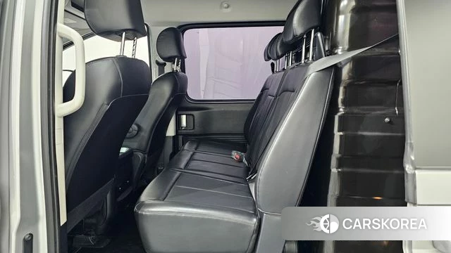 Hyundai Staria 2021 Серебряный из Кореи, фото 3