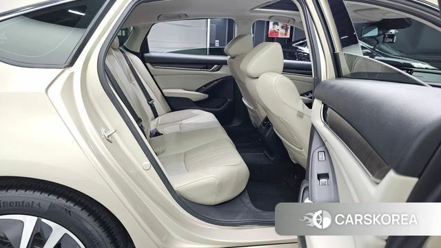 Honda Accord 10th Generation 2018 Золотой из Кореи, фото 3