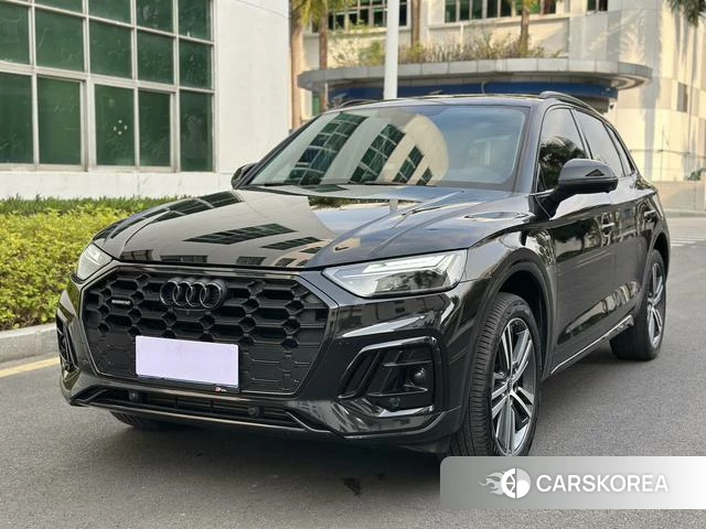 Audi Q5L Sportback 2022 Черный из Китая, фото 3