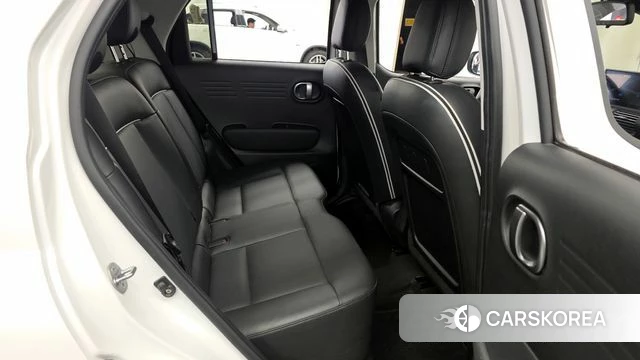 Hyundai Casper 2023 Белый из Кореи, фото 3