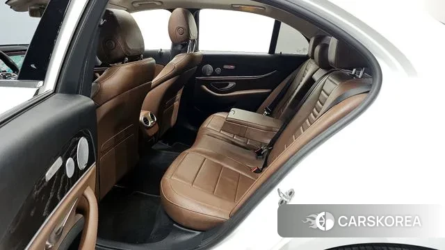 Mercedes-Benz E-Class W213 2018 Белый из Кореи, фото 3