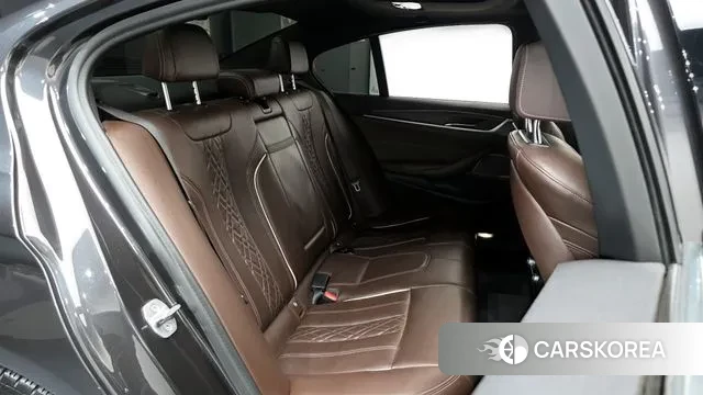 BMW 5 Series (G30) 2020 Серый из Кореи, фото 3