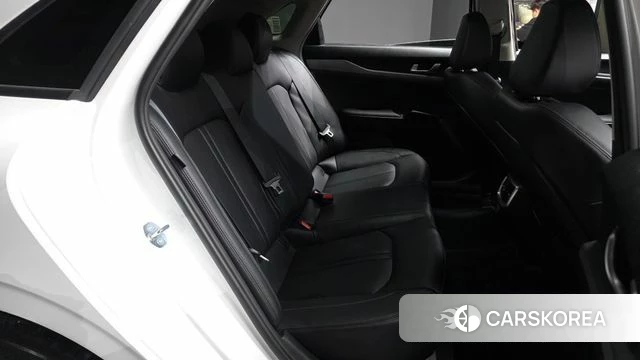 Kia The New K5 3rd generation 2025 Белый из Кореи, фото 3