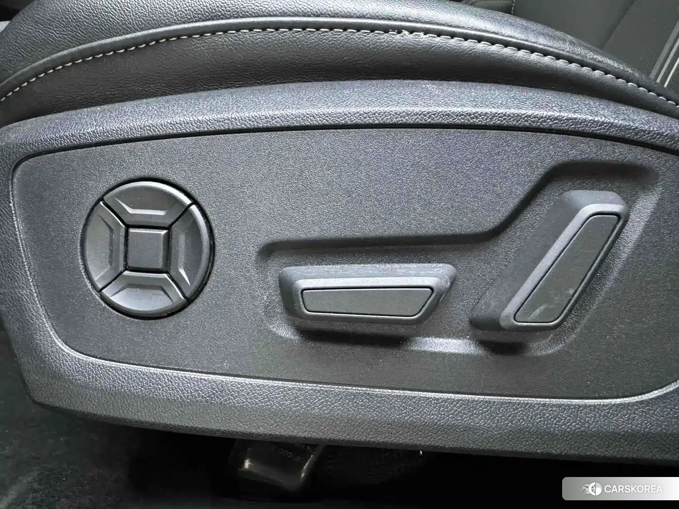 Audi A3 2023 Silver/gray из Китая, фото 3