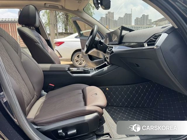 BMW i3 2023 Черный из Китая, фото 3