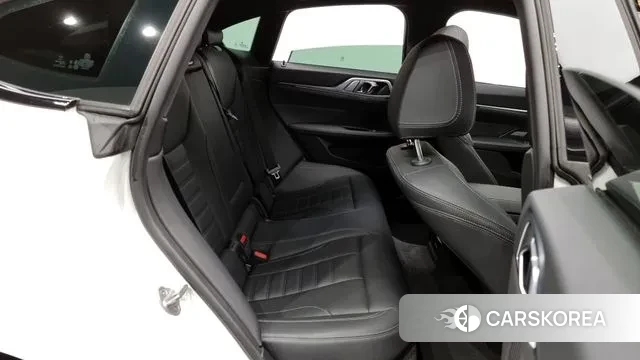 BMW 4 Series (G22) 2023 Белый из Кореи, фото 3