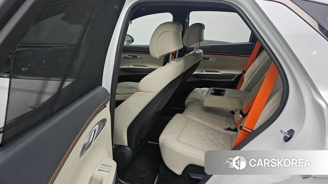 Genesis GV70 2024 Белый из Кореи, фото 3