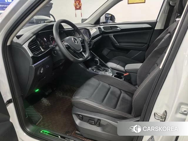 Volkswagen Tanyue 2022 Белый из Китая, фото 3